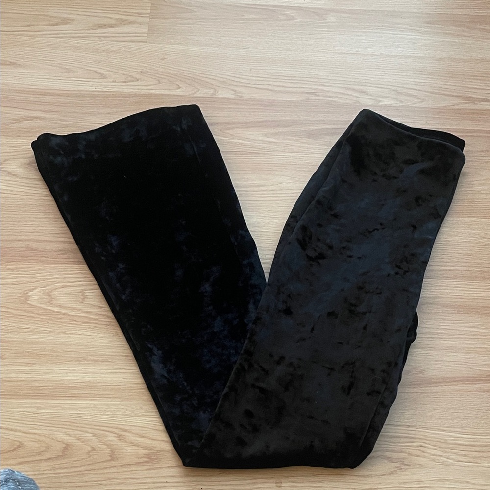 Karen Kane Black Crush Velvet Flared Pants